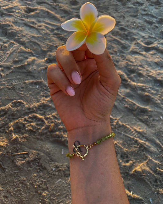Peridot Bracelet - ElectronsLibres