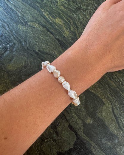 The Shell Bracelet
