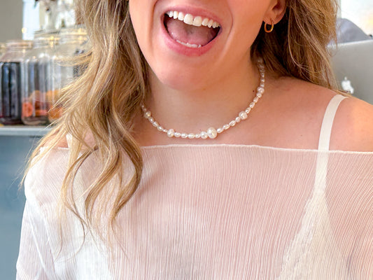 The Pearl Necklace 01.