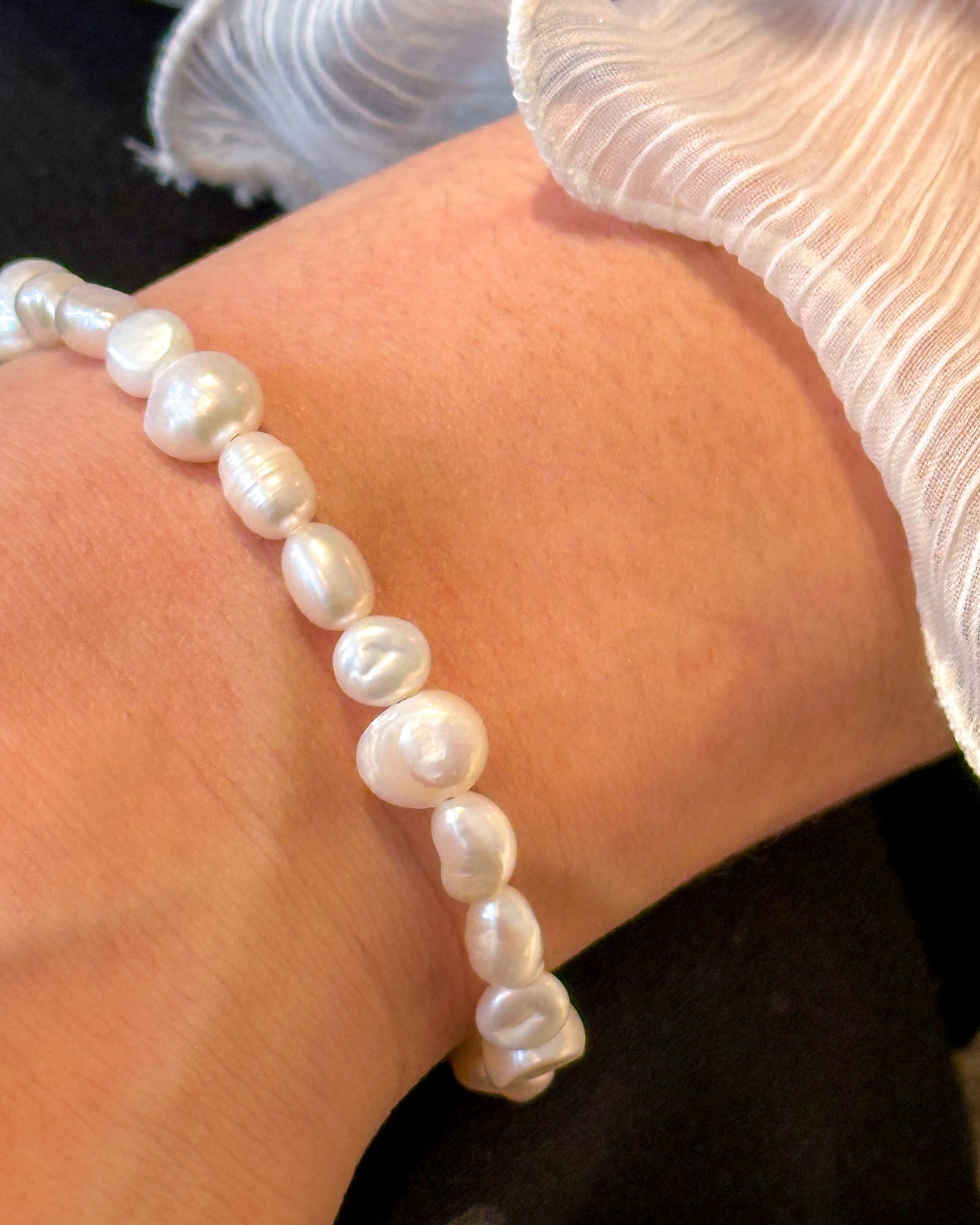 The Pearl Bracelet