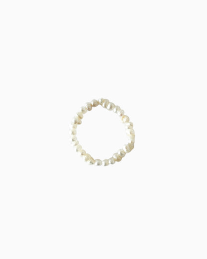 The Pearl Ring 02.